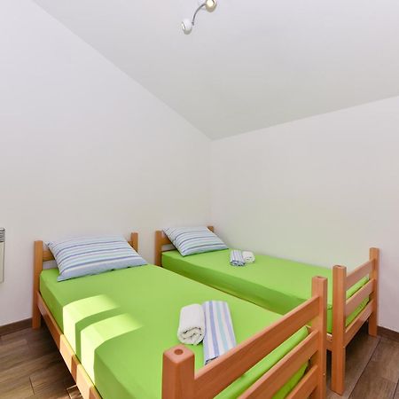 Apartmani Iva Vir Quarto foto