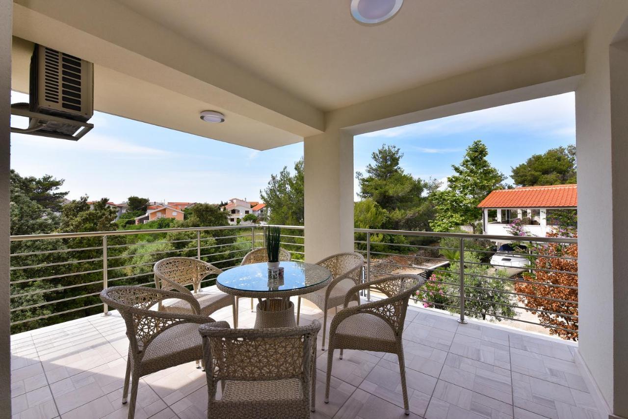 Apartmani Iva Vir Exterior foto
