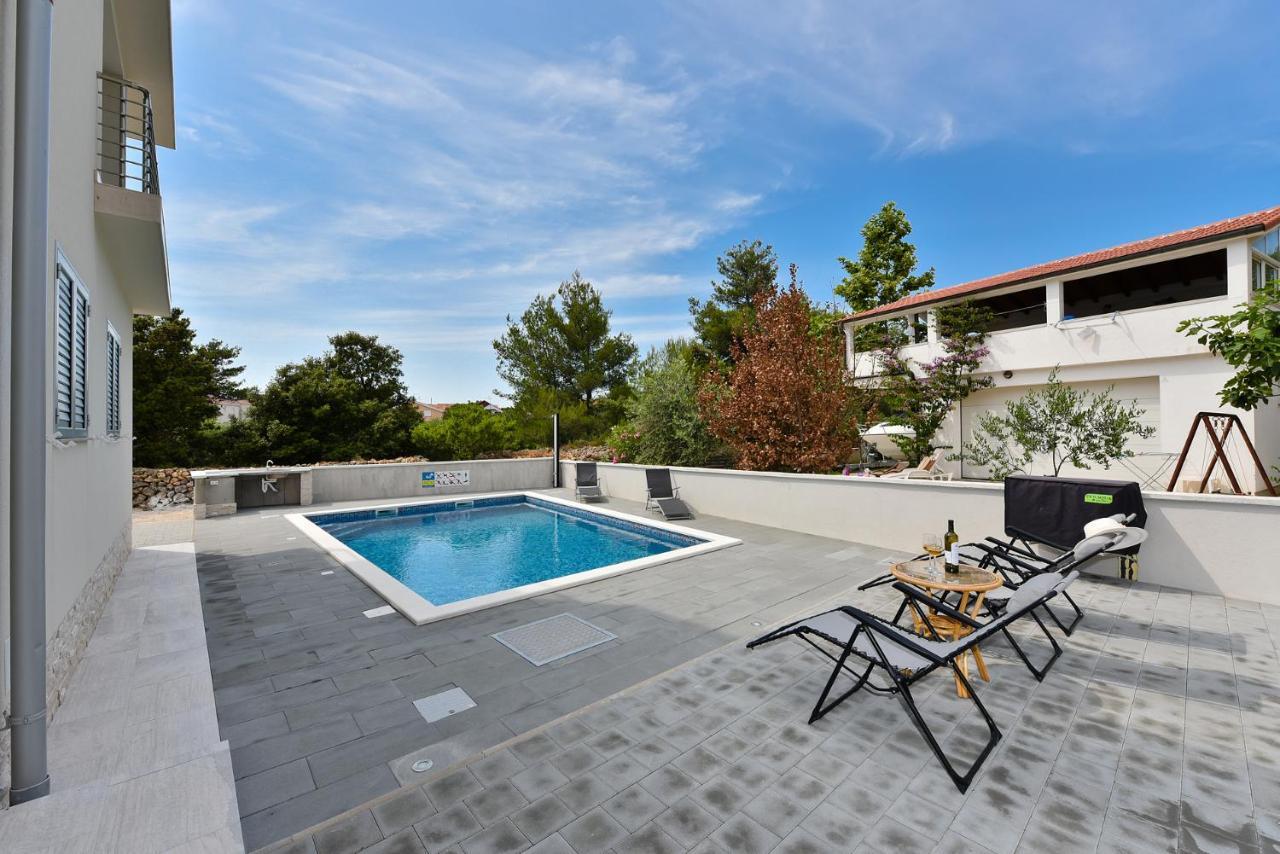 Apartmani Iva Vir Exterior foto